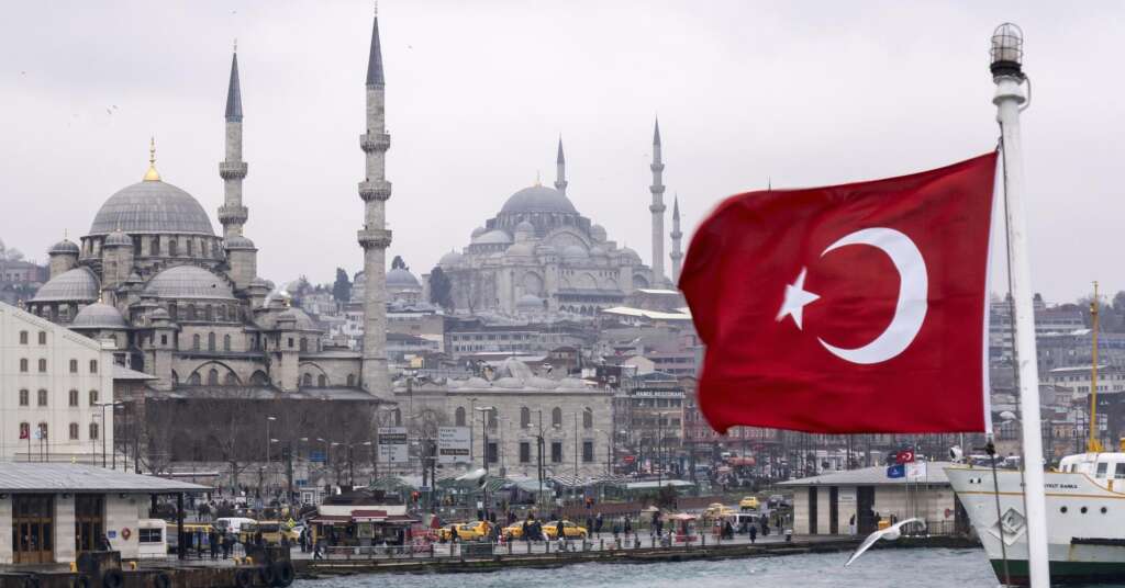 تعبيرية - الهجرة إلى تركيا