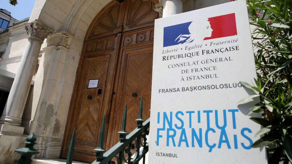 سفارة فرنسا في تركيا - قنصلية فرنسا في اسطنبول