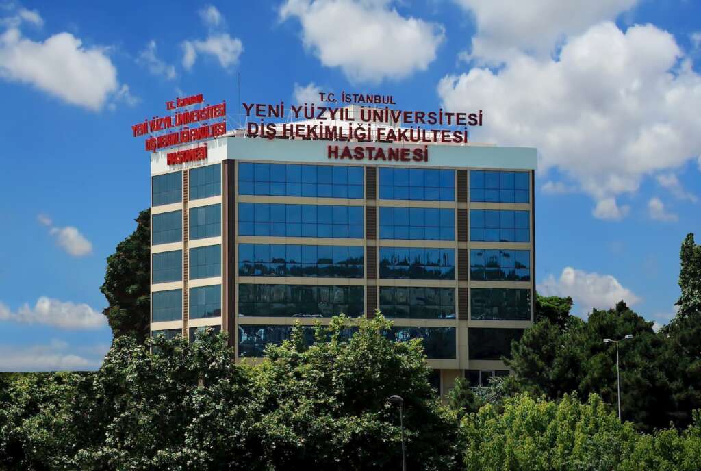 جامعة يني يوزيل الخاصة في تركيا