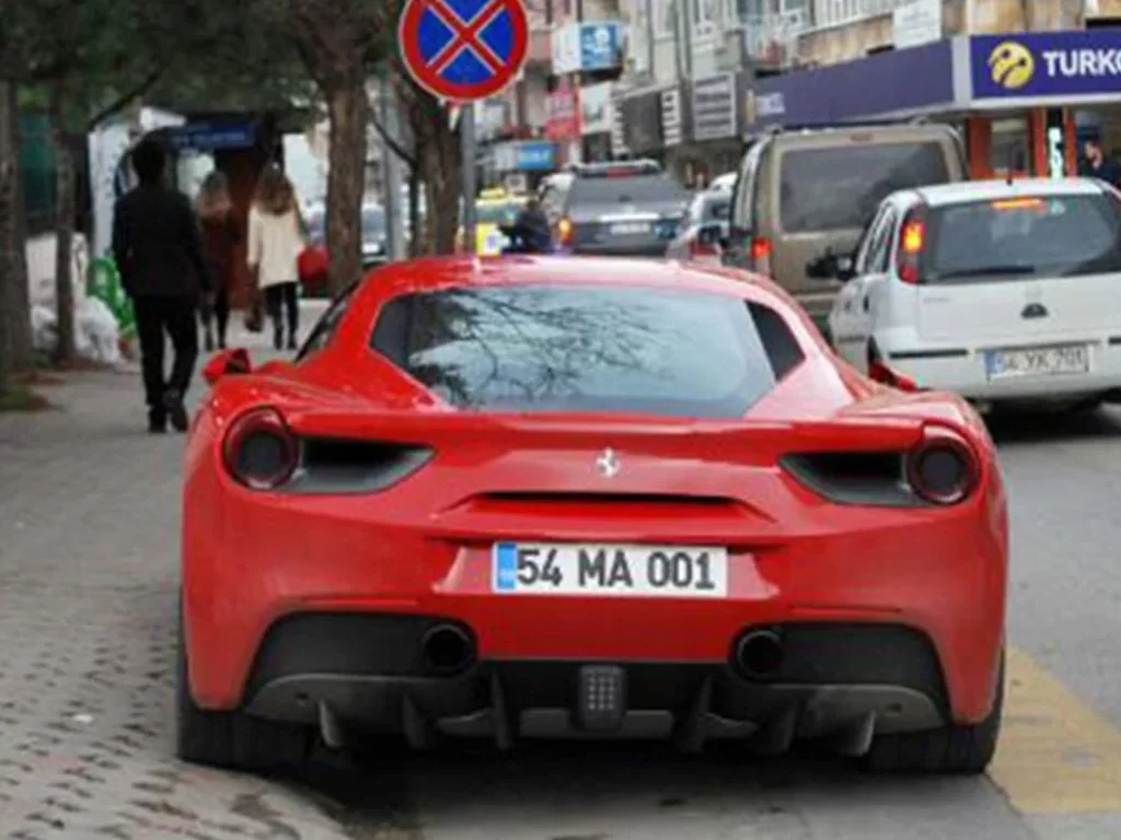 تعبيرية - لوحات سيارات الأجانب في تركيا