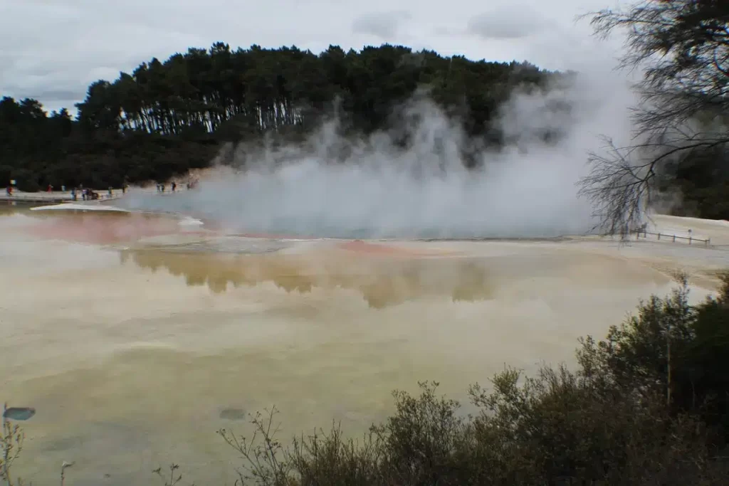 السياحة العلاجية على ينابيع المياه الكبريتية في تركيا