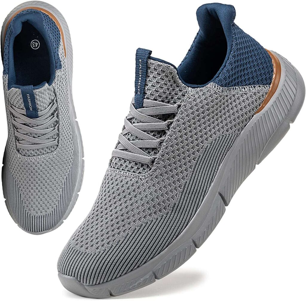 حذاء فضي -أشهر ماركات الأحذية الرياضية في تركيا