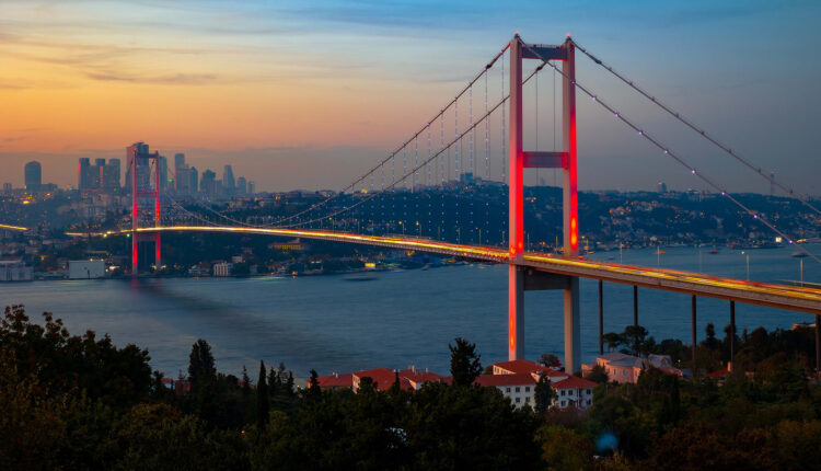 جسر البوسفور في اسطنبول - أسعار الفنادق في اسطنبول بالدولار للعام 2023
