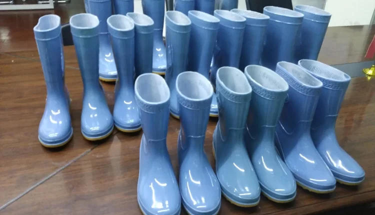 مجموعة من الجزم البلاستيكية -مصانع جزم البلاستيك في تركيا