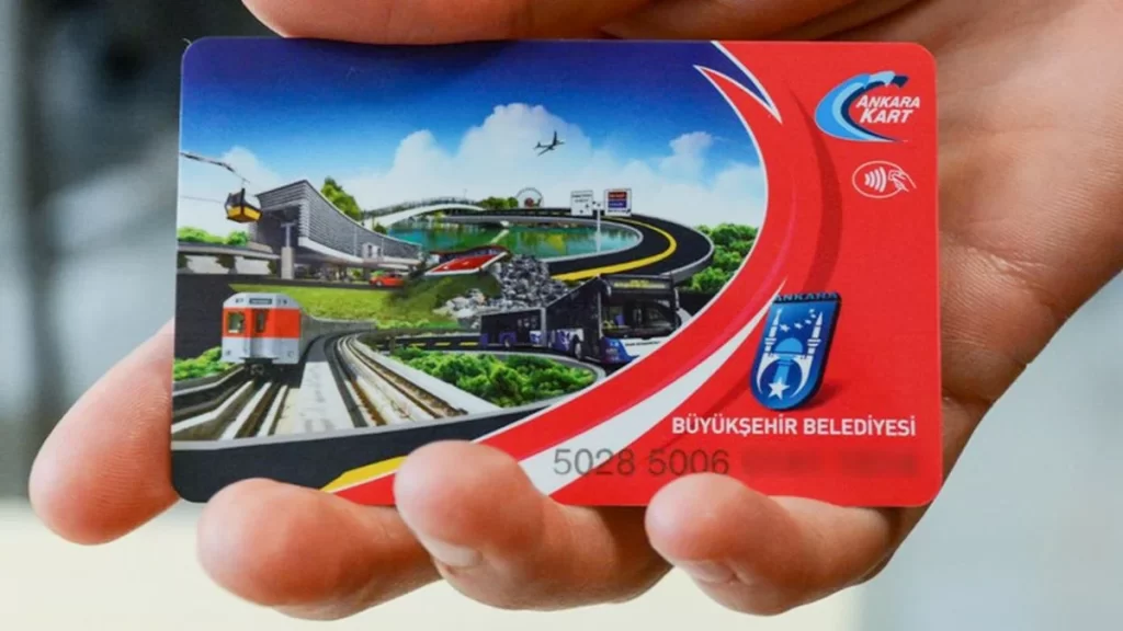 تعبيرية- كرت مواصلات الطالب في تركيا